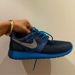 NIKE GALAXY ROSHES